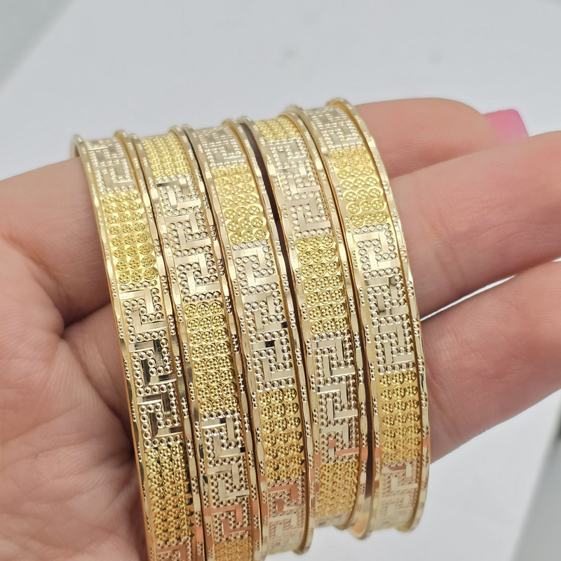 النگو طلا کم اجرت 18 عیار زنانه طلا و شمش برلیان مدل ورساچ سایز 1