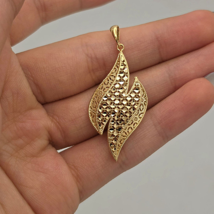 آویز گردنبند طلا کم اجرت ۱۸ عیار زنانه طلا و شمش برلیان مدل منحنی کد ۳