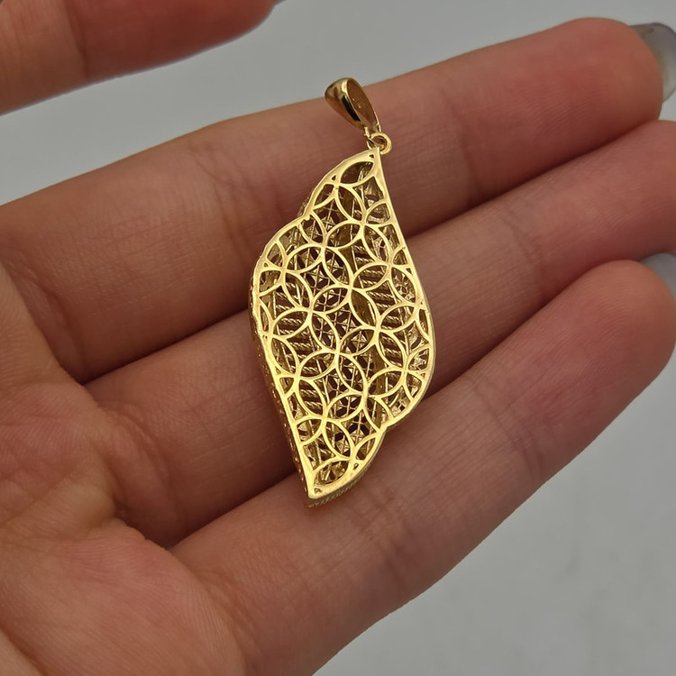 آویز گردنبند طلا کم اجرت ۱۸ عیار زنانه طلا و شمش برلیان مدل منحنی کد ۲