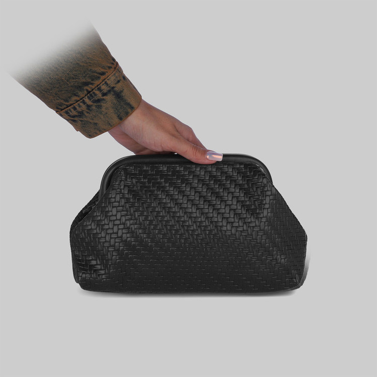 کیف زنانه رودوشی کلاچ چرم مصنوعی بند زنجیری مادامرا مدل 8902714040575