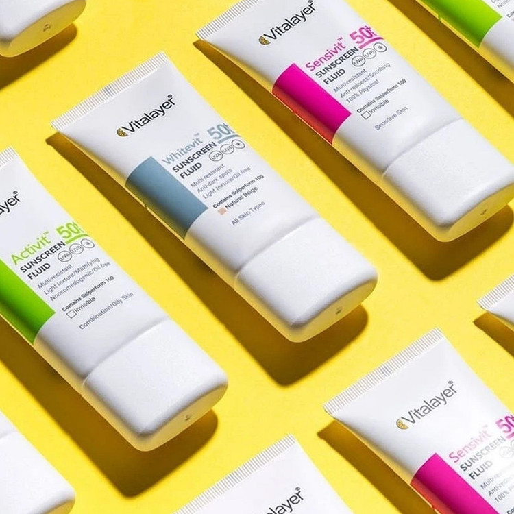 فلوئید ضد آفتاب بیرنگ ویتالیر، spf 50، مدل 0128، مناسب پوست های حساس با حجم 50 میلیلیتر، ضد حساسیت، محافظتکننده در بر...