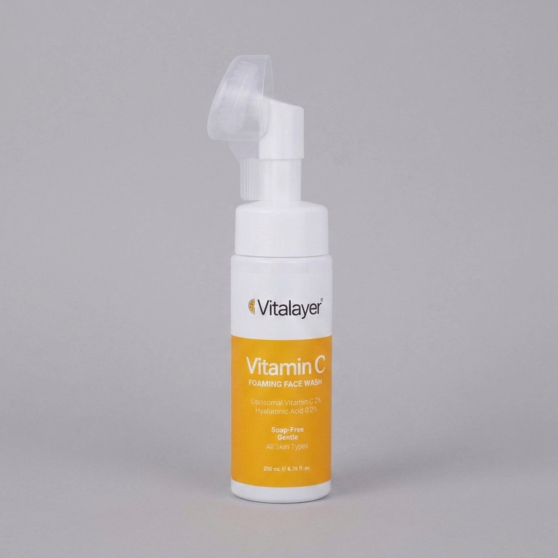 فوم شستوشوی صورت ویتالیر مدل Vitamin C مناسب برای انواع پوست حجم 200 میلیلیتر