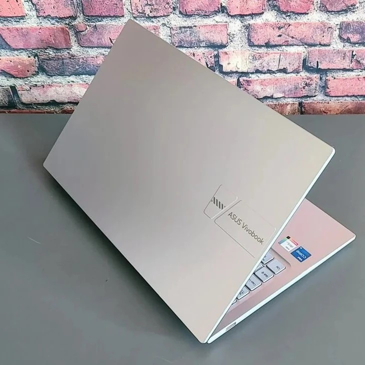 لپ تاپ 15.6 اینچی ایسوس مدل Vivobook 15 X1504VA-BQ4675-i3 1315U-8GB DDR4 3200MHz-512GB SSD-IPS