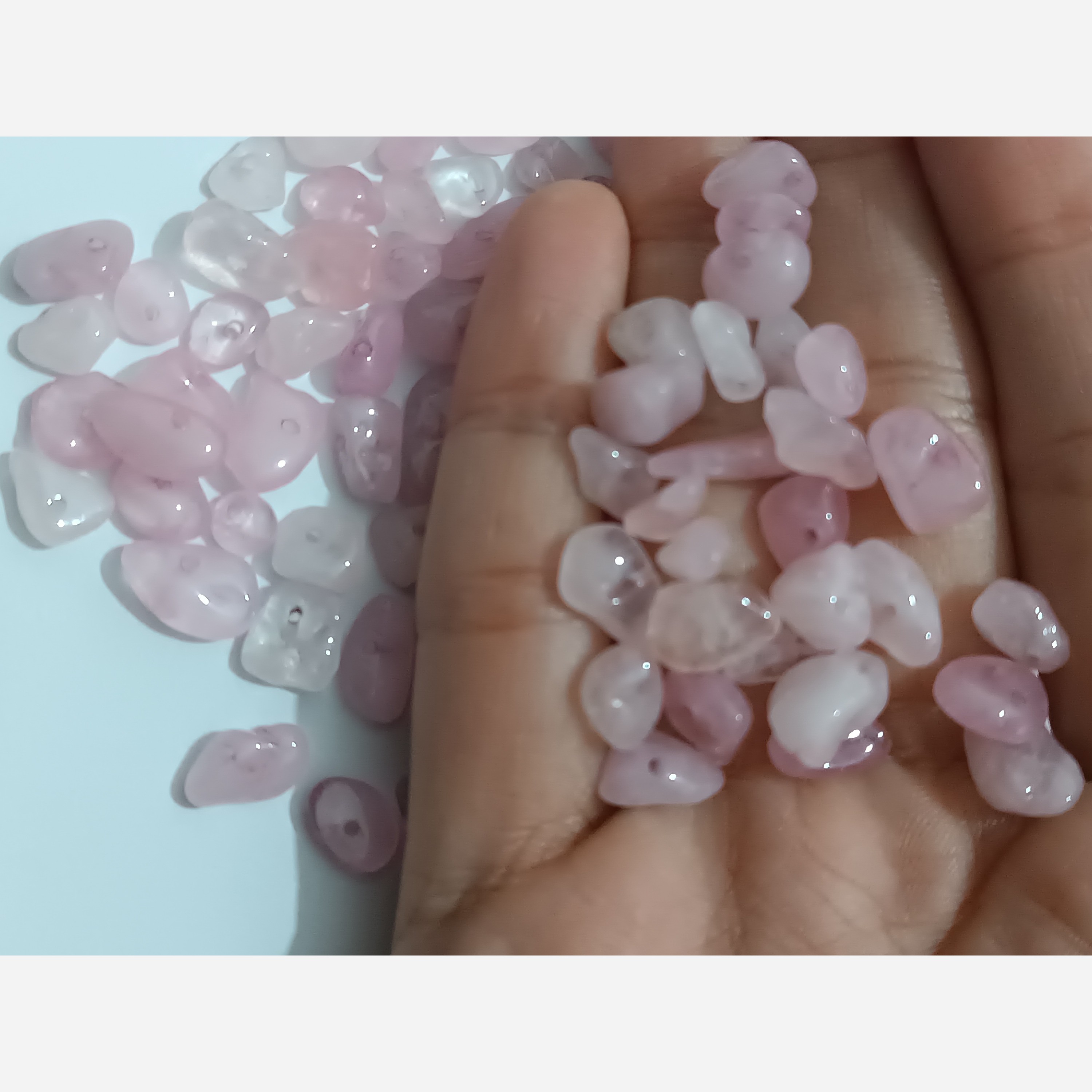 مهره سنگ رزکوارتز دفرمه اصل و معدنی