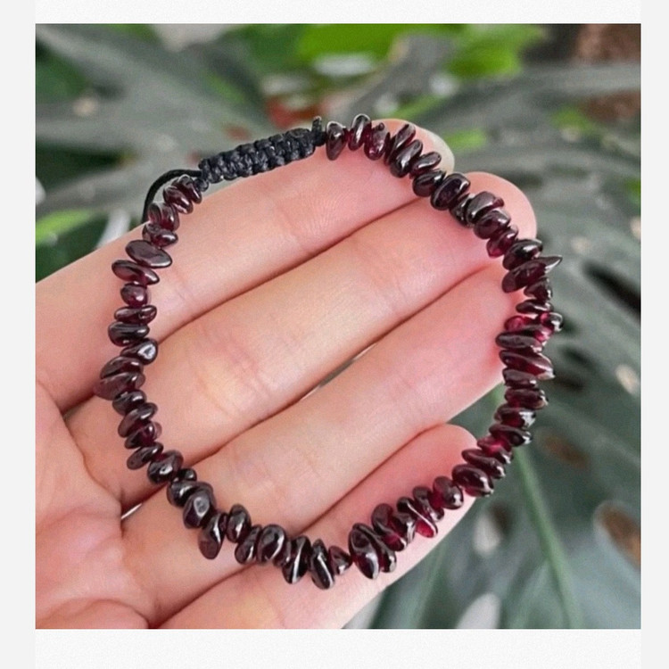 دستبند سنگ یاقوت سرخ اصل و معدنی دفرمه